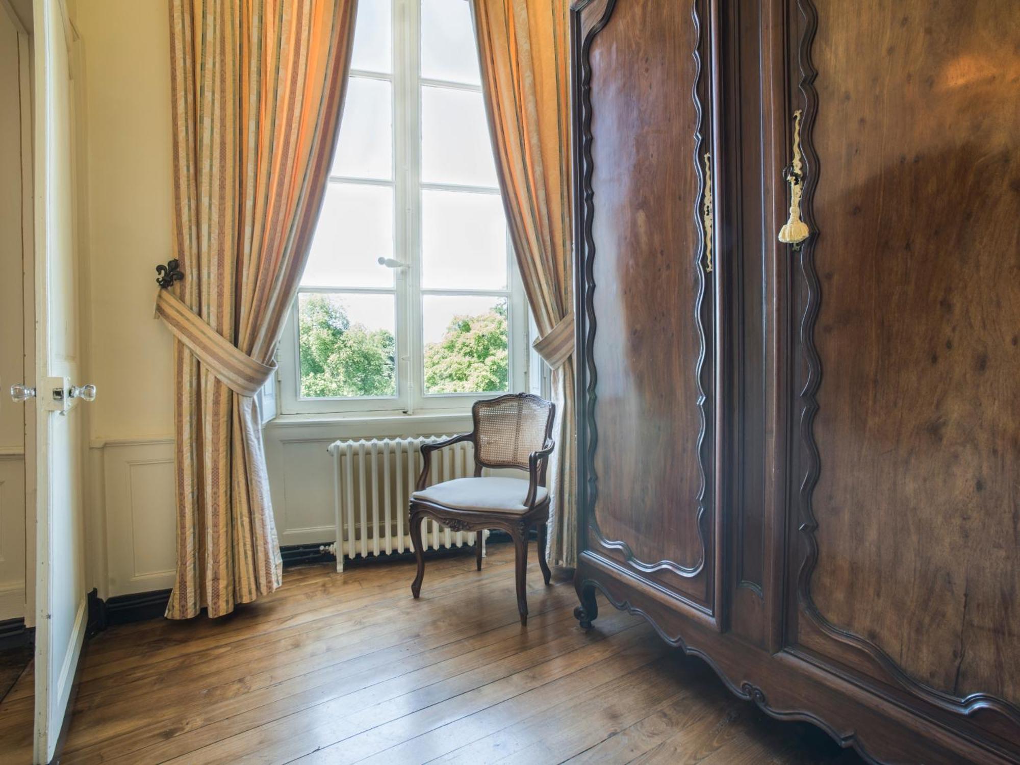 Chateau De Bouceel - Mont Saint Michel Vergoncey Bilik gambar