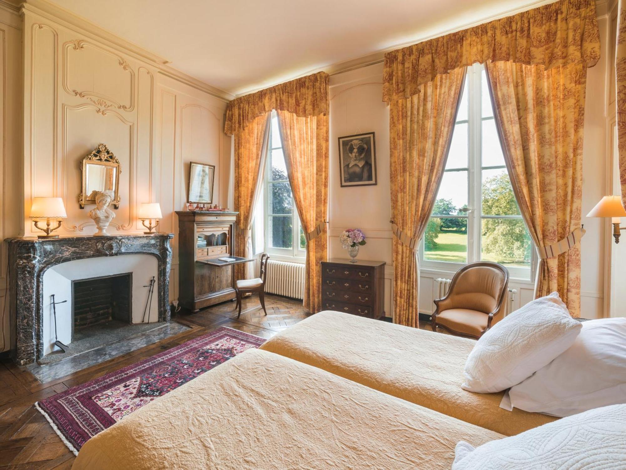 Chateau De Bouceel - Mont Saint Michel Vergoncey Bilik gambar